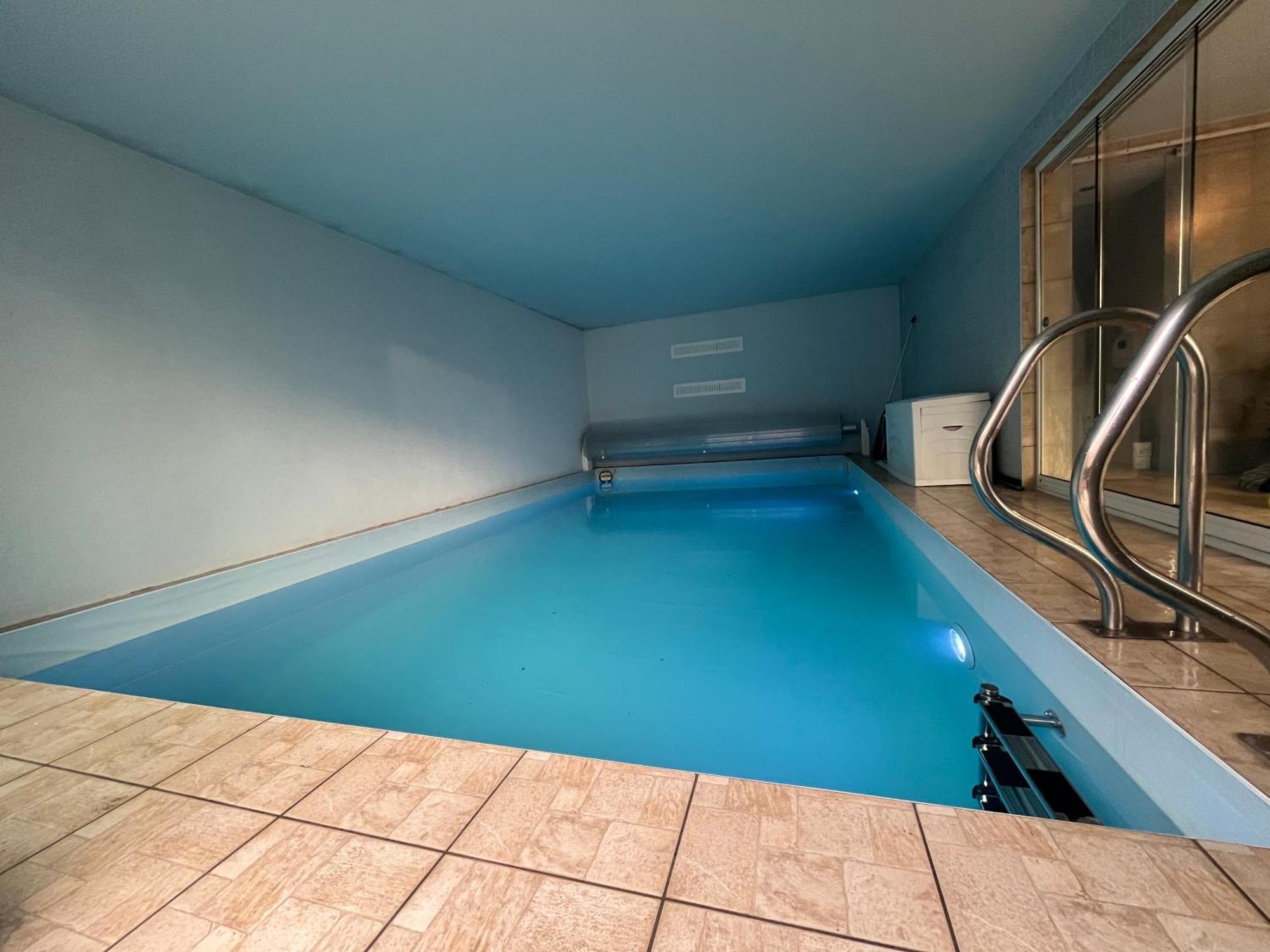 Villa Avec Piscine Interieure Holtzheim Exteriör bild
